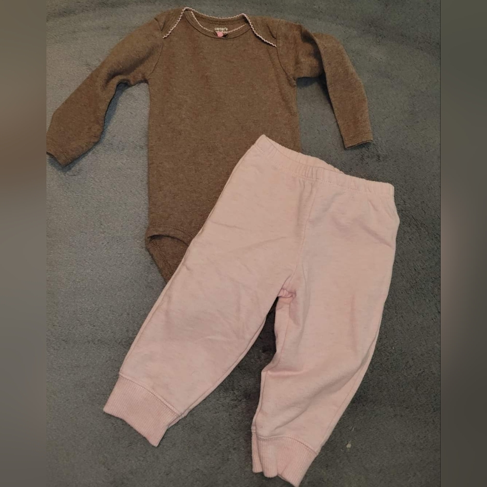 Carters 9m outfit